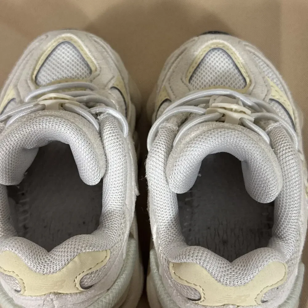 New Balance 9060 Infant Toddler Size 5 IV9060EK White Beige Sneakers Retro